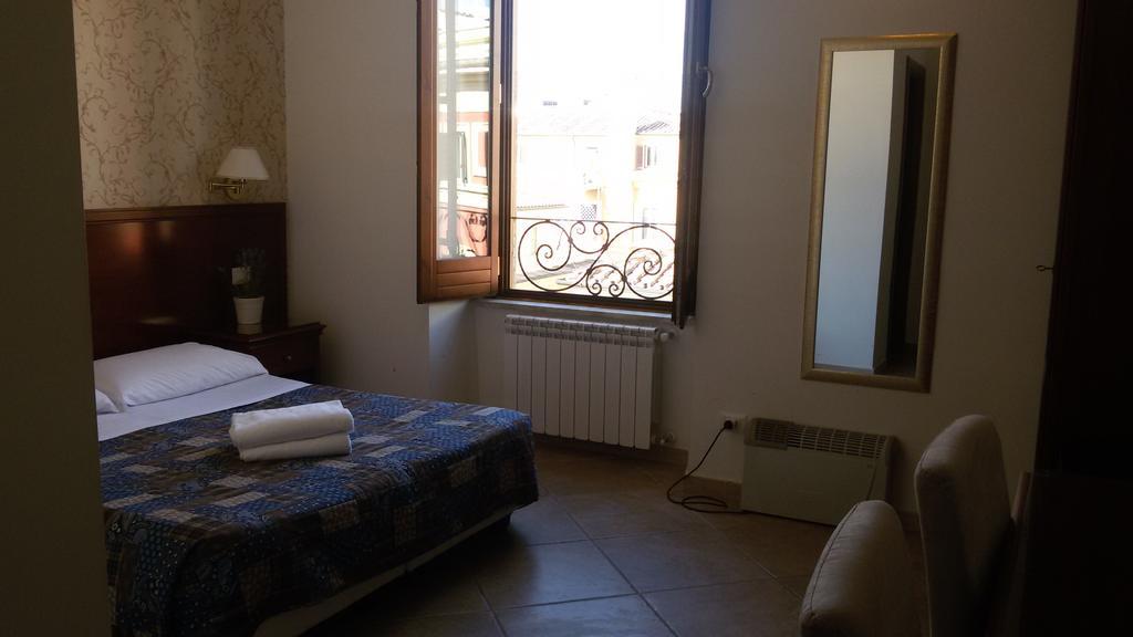 Mrs Julie Guesthouse Roma Habitación foto
